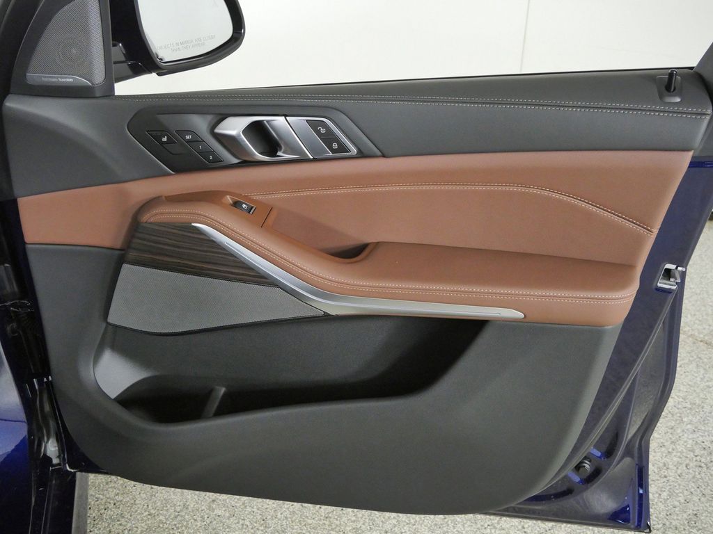 Thumbnail: 2026 BMW X5 - 19