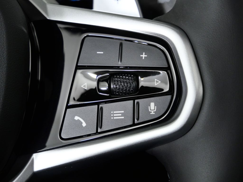 Thumbnail: 2026 BMW 3 Series - 40