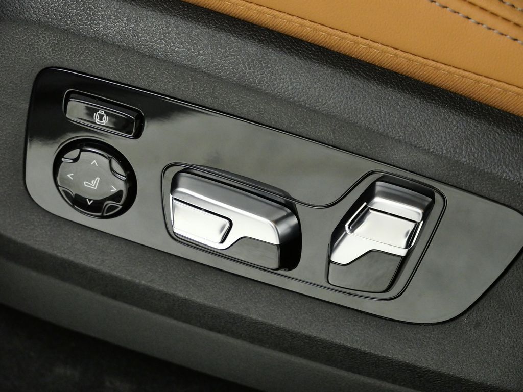 Thumbnail: 2026 BMW X5 - 38