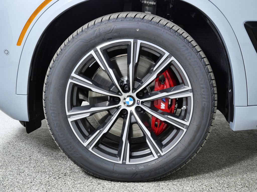 Thumbnail: 2026 BMW X5 - 17