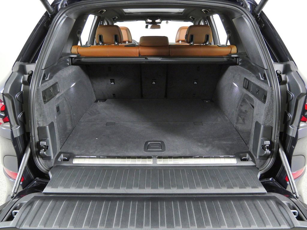 Thumbnail: 2026 BMW X5 - 28