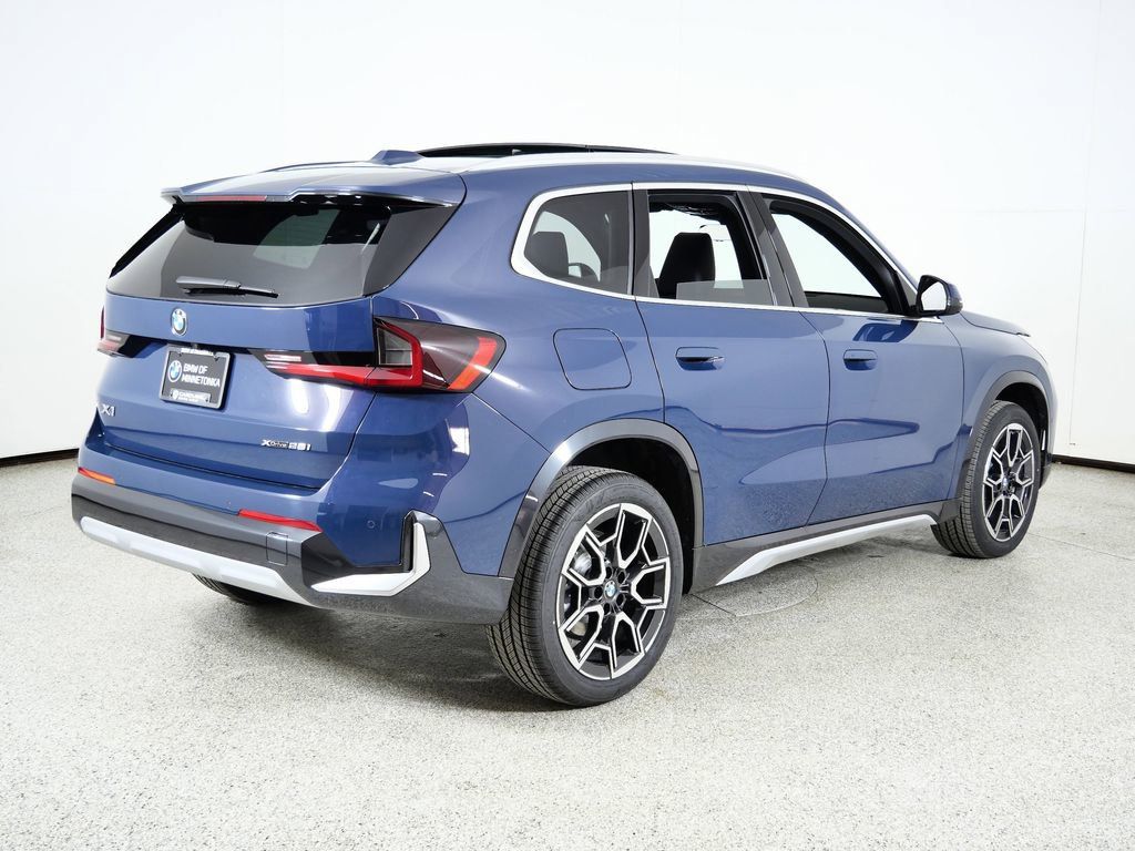 Thumbnail: 2026 BMW X1 - 11