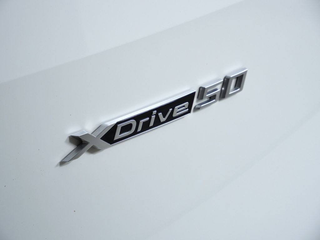 Thumbnail: 2025 BMW iX - 15