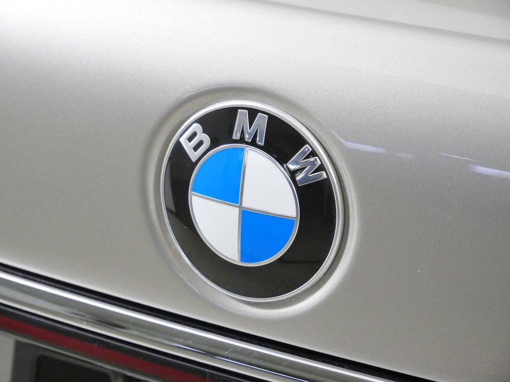 Thumbnail: 2022 BMW 7 Series - 13