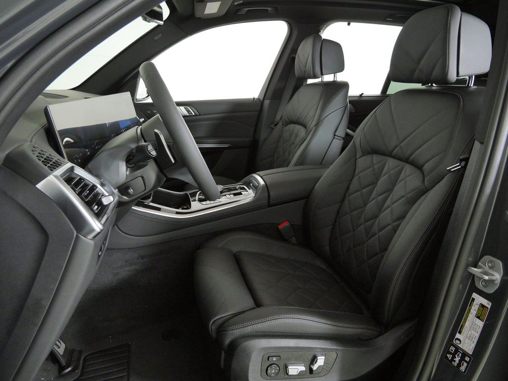 Thumbnail: 2026 BMW X5 - 36