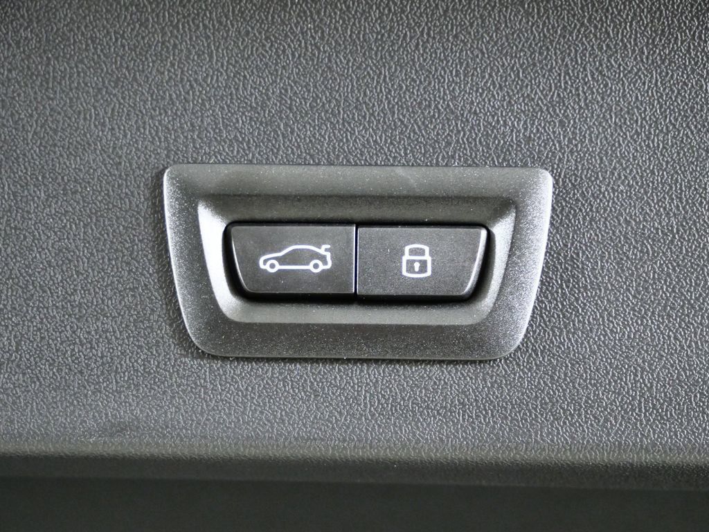 Thumbnail: 2026 BMW X3 - 30