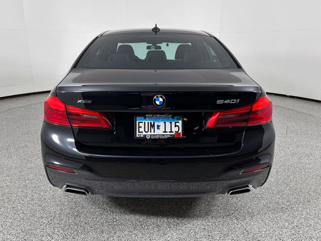 Thumbnail: 2020 BMW 5 Series - 7