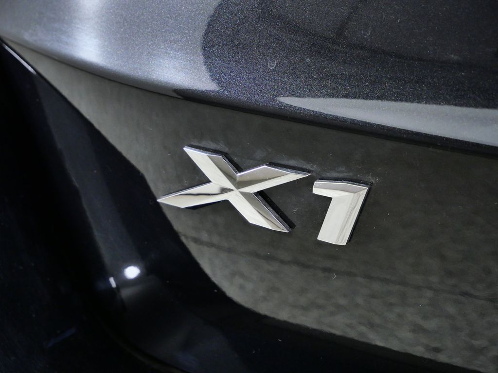 Thumbnail: 2026 BMW X1 - 13