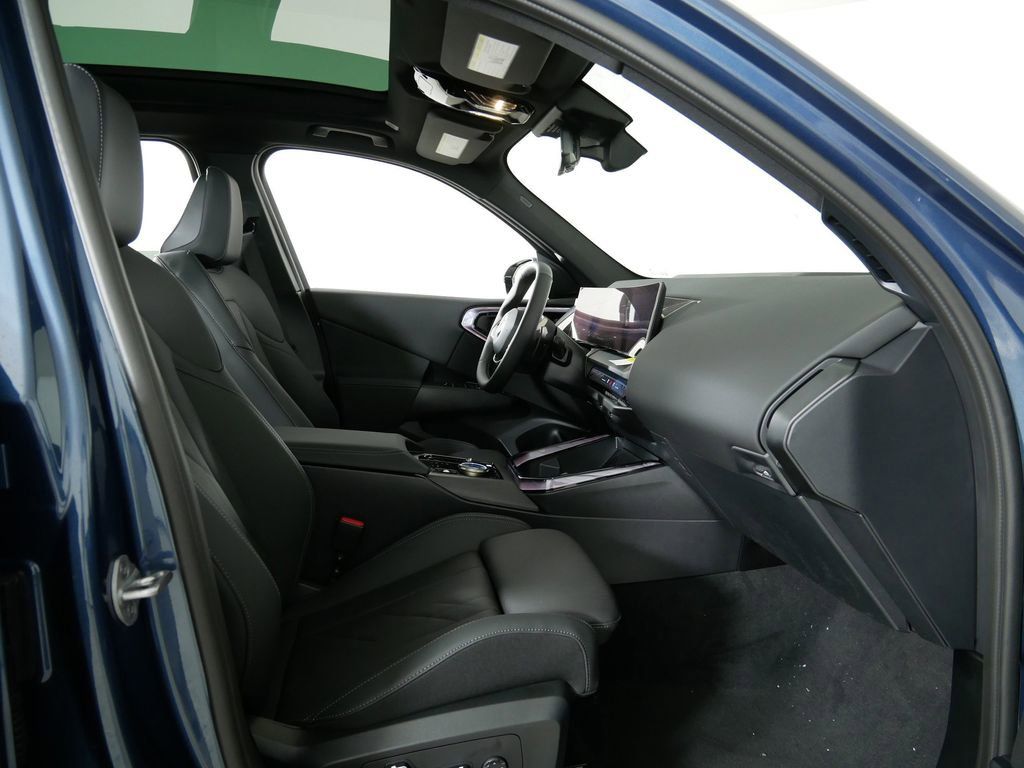 Thumbnail: 2025 BMW X3 - 22