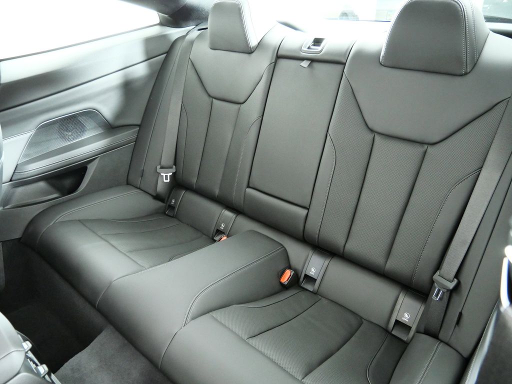 Thumbnail: 2025 BMW 4 Series - 28