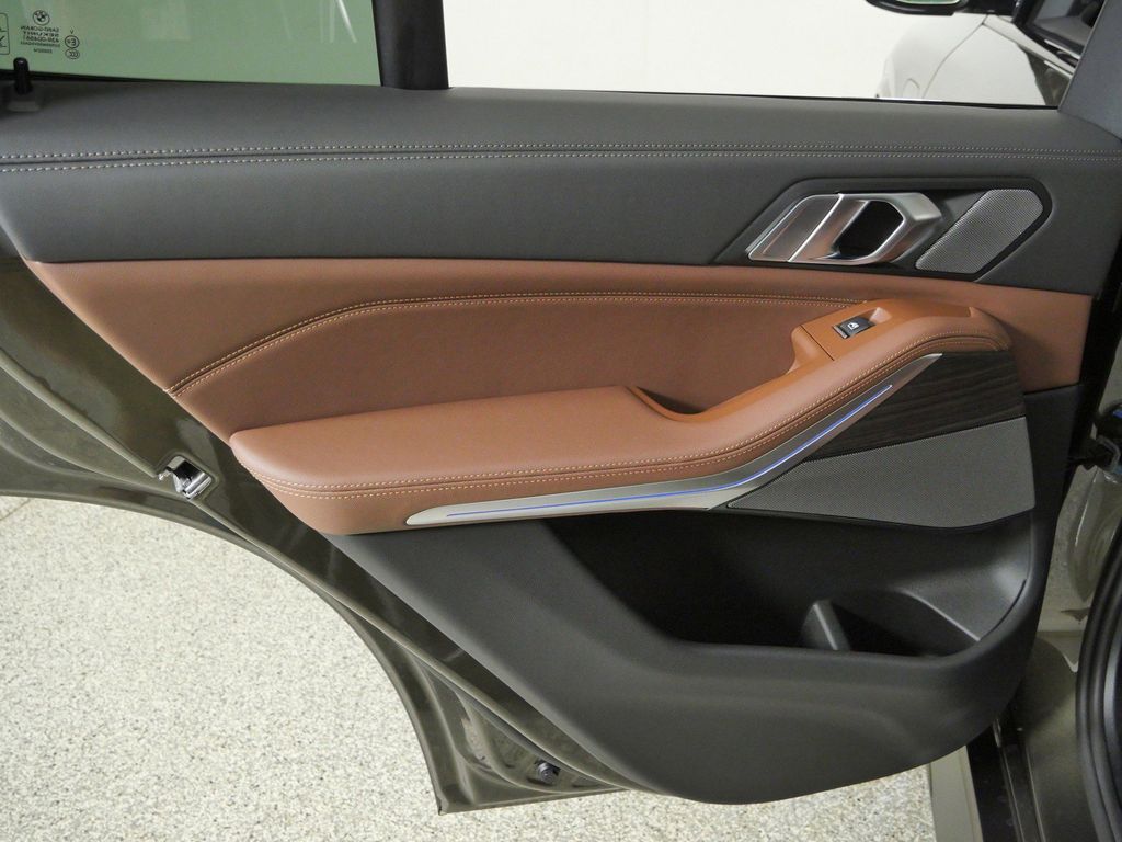 Thumbnail: 2026 BMW X5 - 31