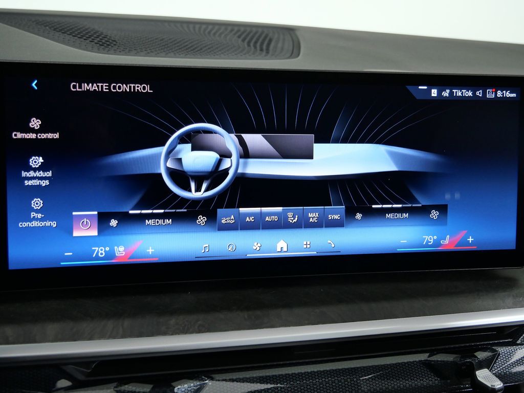 Thumbnail: 2026 BMW X6 - 45