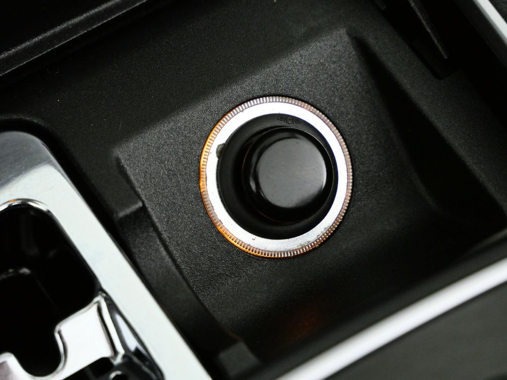 Thumbnail: 2014 Mercedes-Benz E-Class - 46