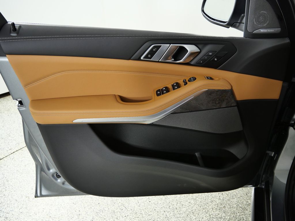 Thumbnail: 2026 BMW X5 - 34