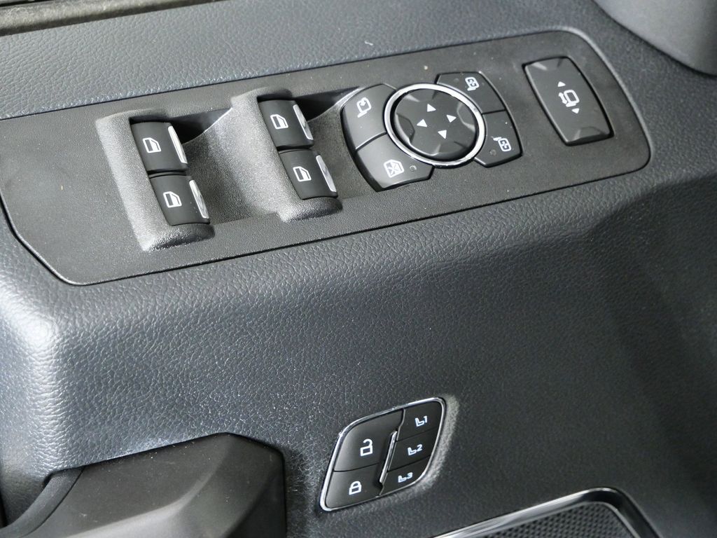 Thumbnail: 2022 Ford F-250 - 35