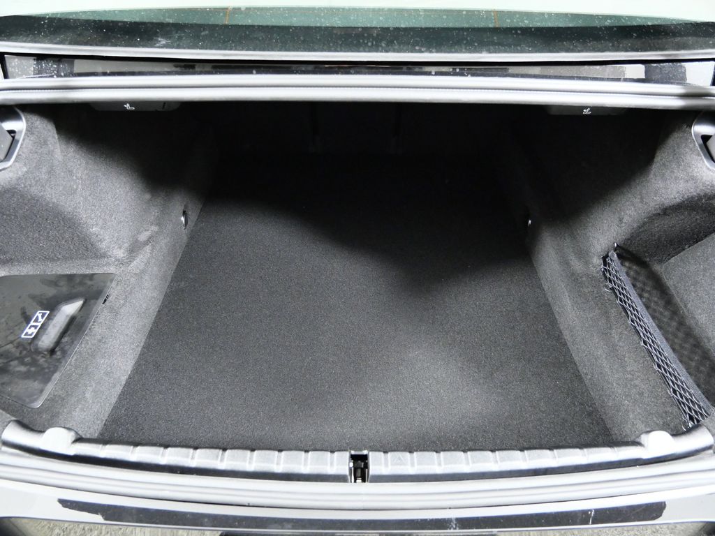 Thumbnail: 2026 BMW 8 Series - 28