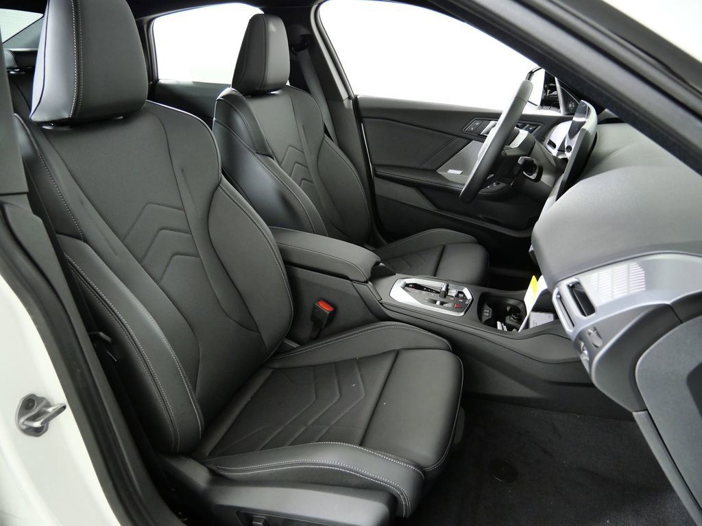 Thumbnail: 2026 BMW 2 Series - 23