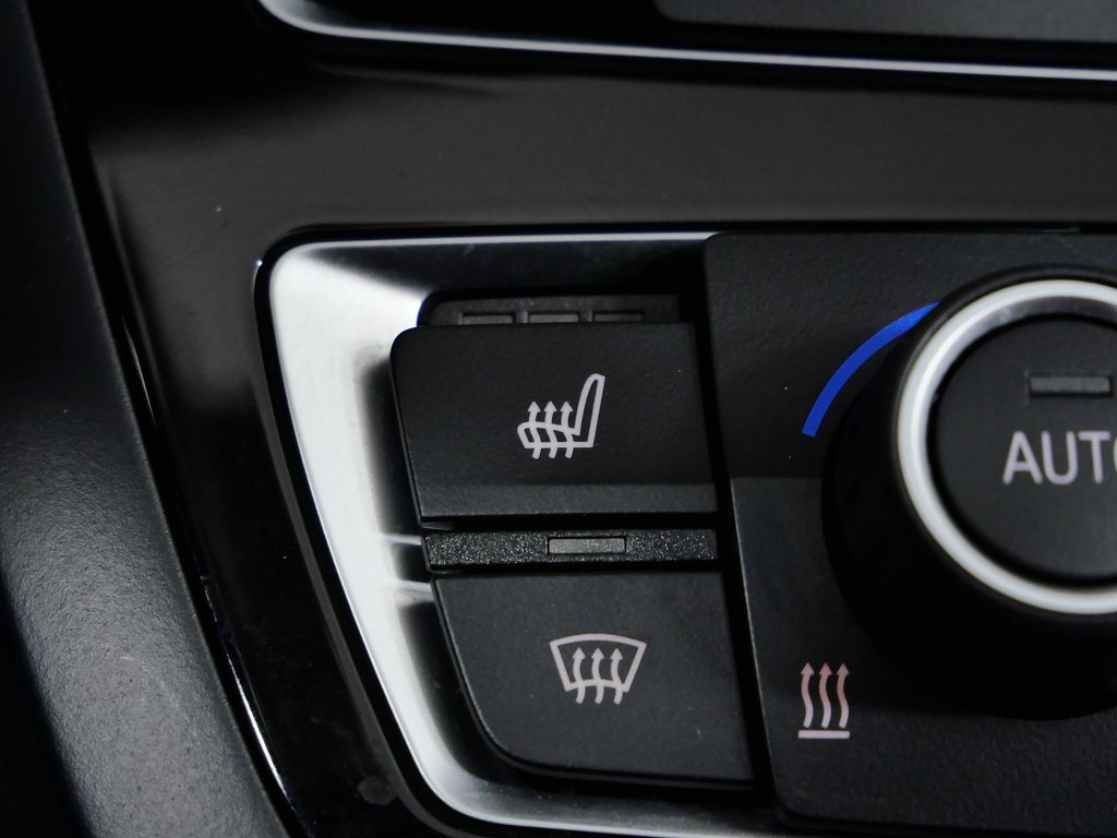 Thumbnail: 2016 BMW M4 - 44