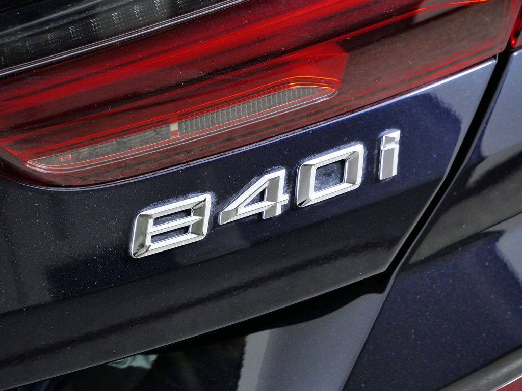 Thumbnail: 2024 BMW 8 Series - 15