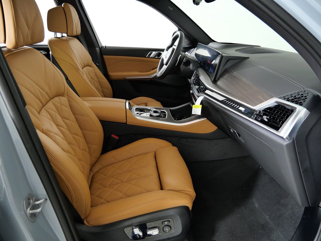 Thumbnail: 2026 BMW X5 - 20