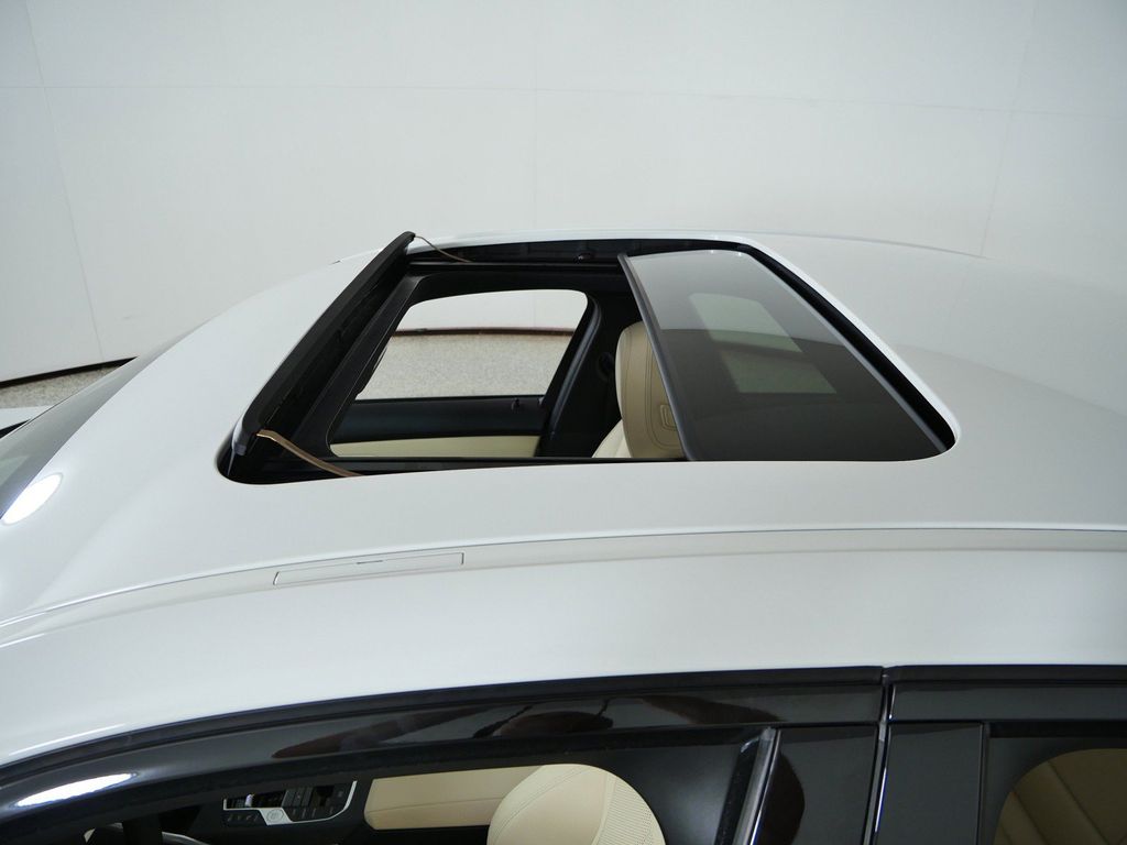 Thumbnail: 2026 BMW 3 Series - 18
