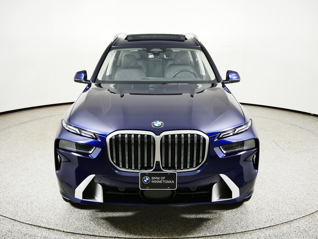 Thumbnail: 2024 BMW X7 - 15