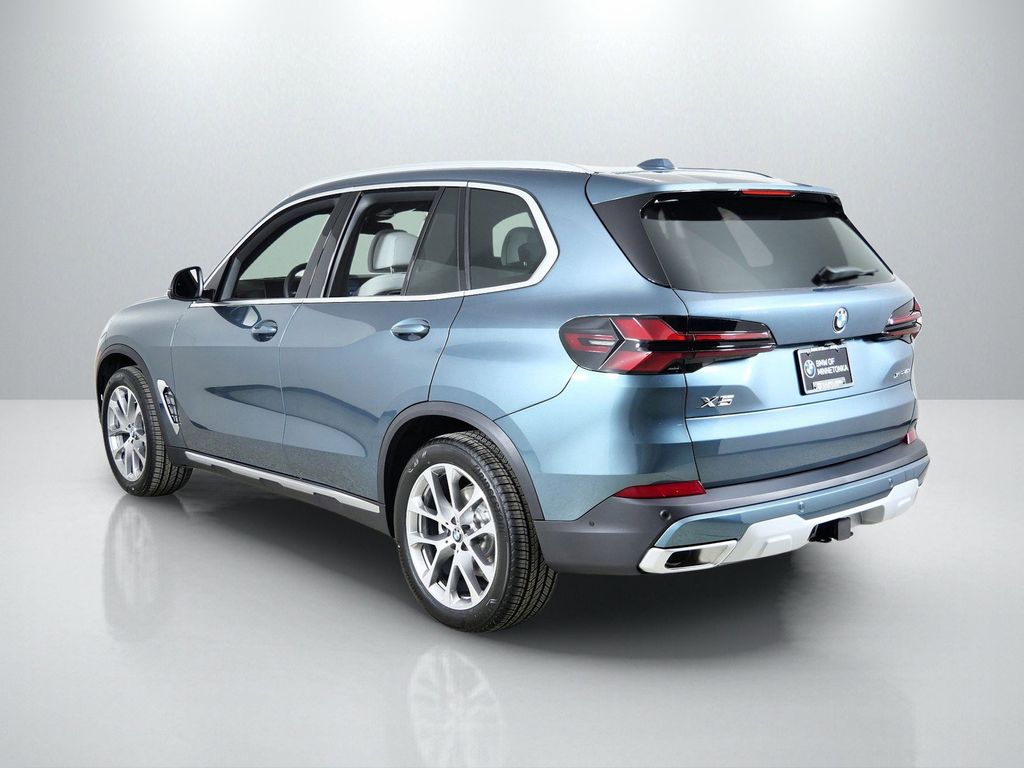 Thumbnail: 2026 BMW X5 - 14