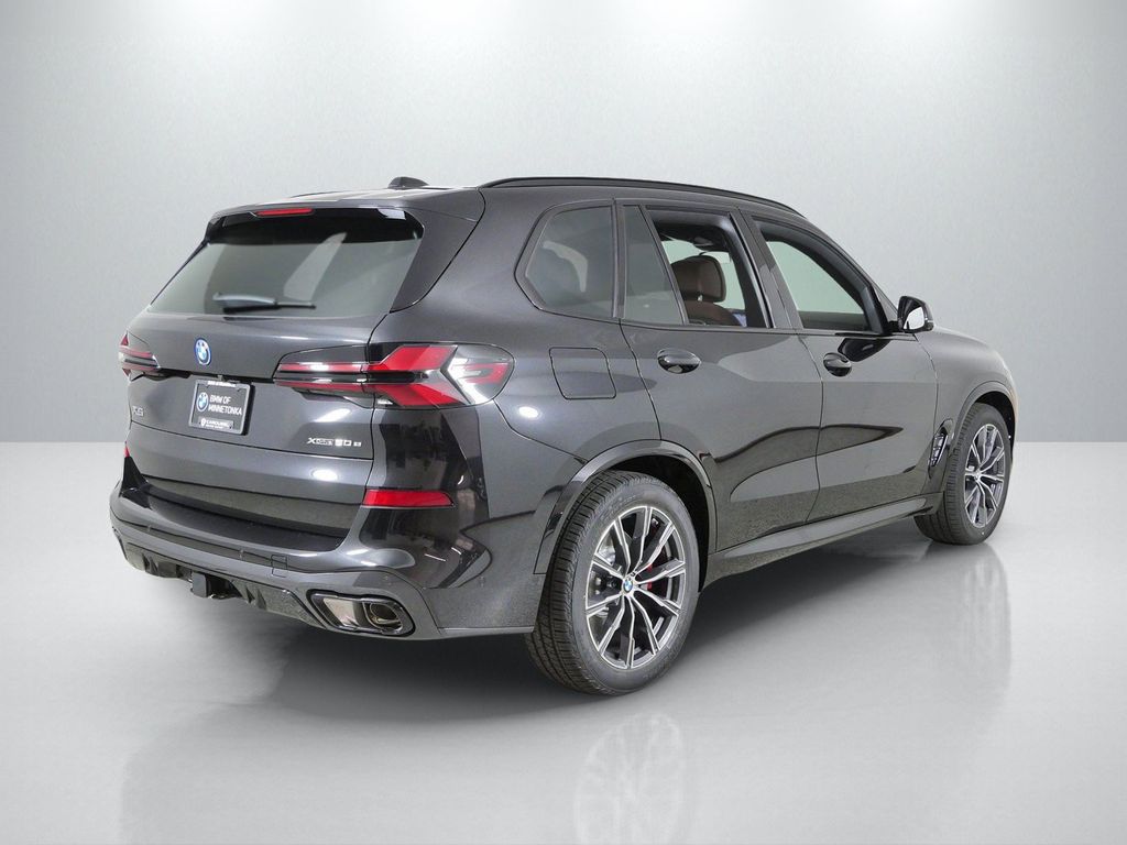 Thumbnail: 2026 BMW X5 - 9