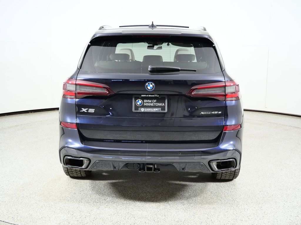 Thumbnail: 2023 BMW X5 - 11