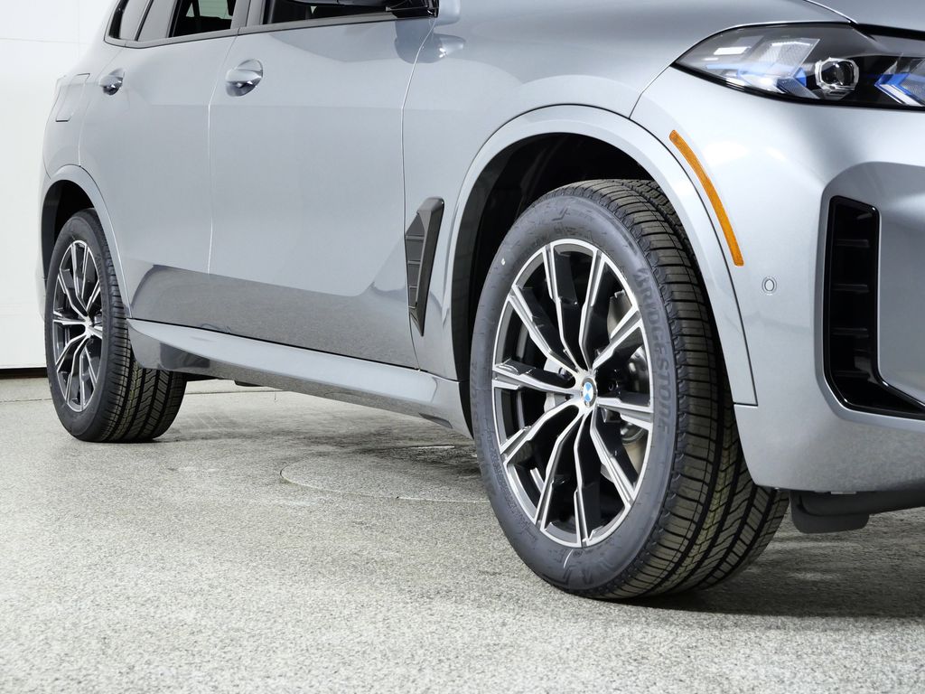 Thumbnail: 2026 BMW X5 - 6