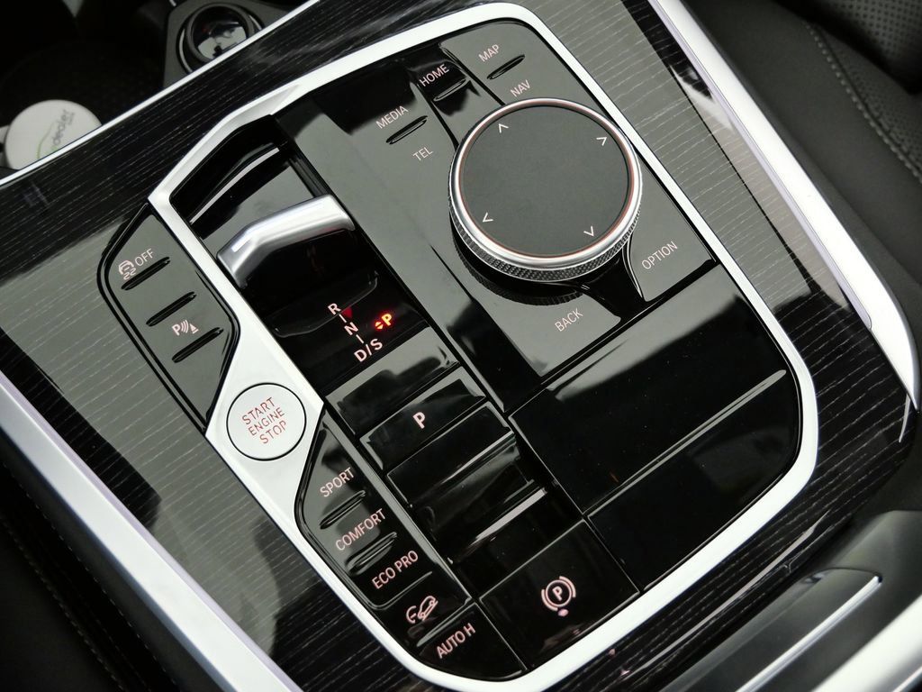 Thumbnail: 2026 BMW X5 - 50