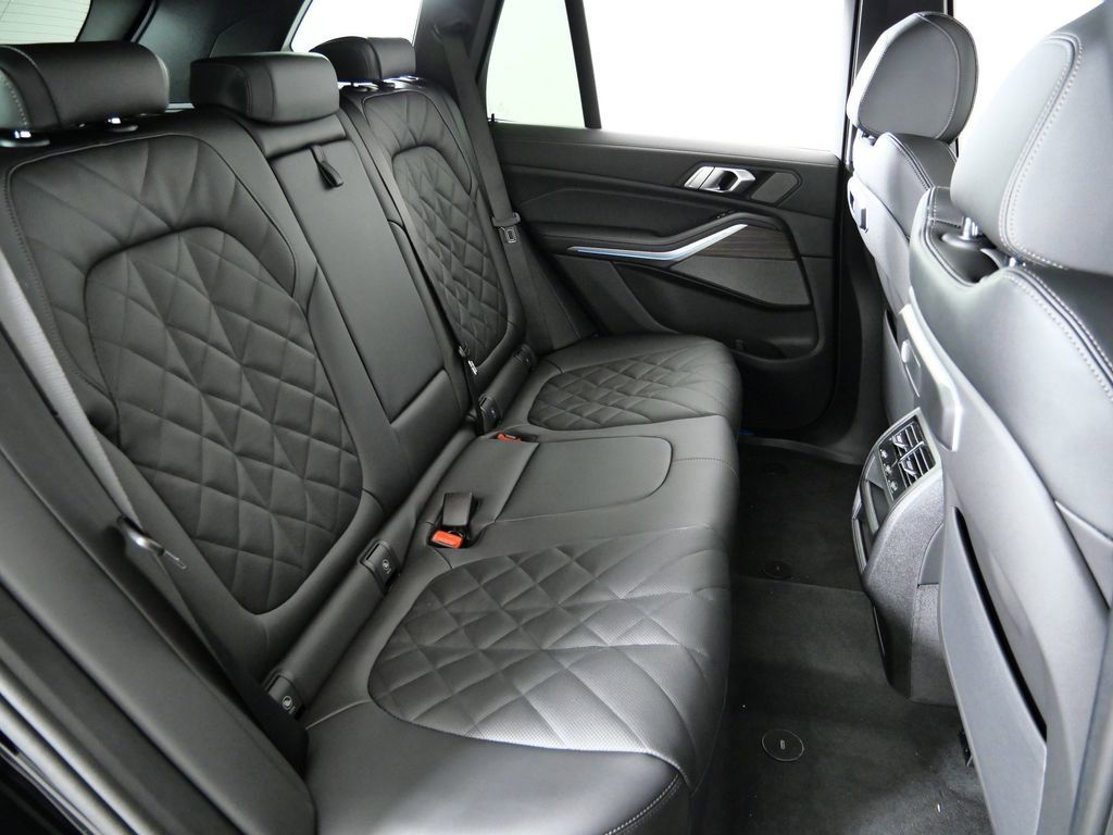 Thumbnail: 2026 BMW X5 - 29