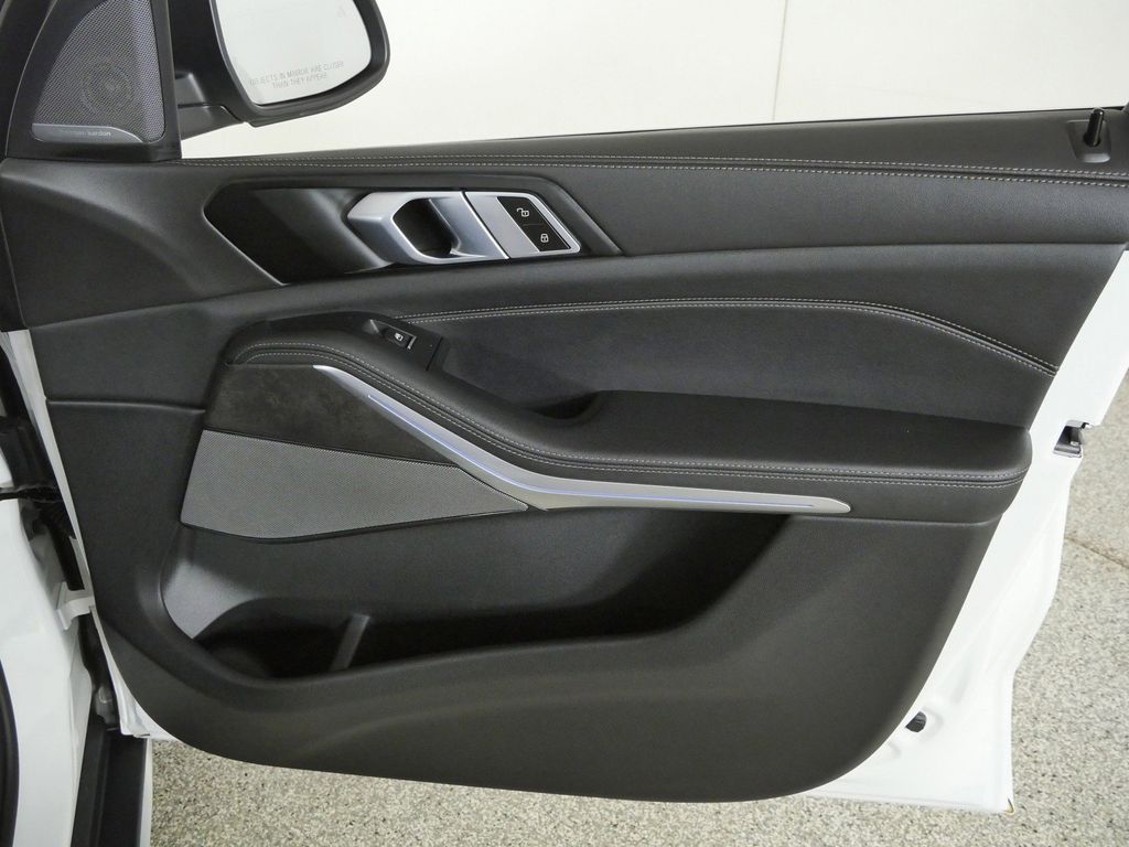 Thumbnail: 2026 BMW X5 - 19