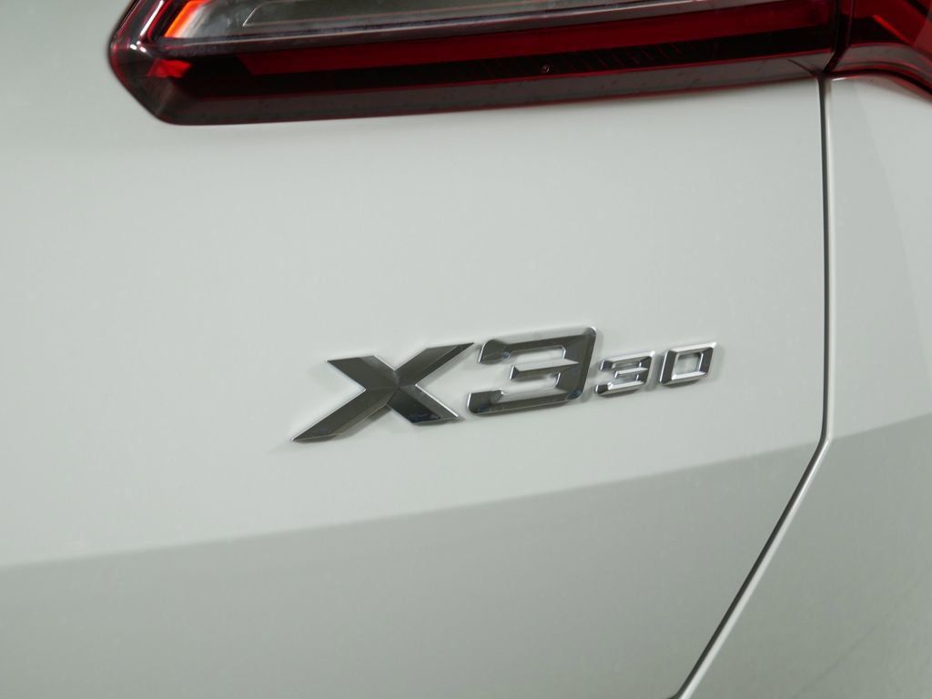 Thumbnail: 2025 BMW X3 - 13