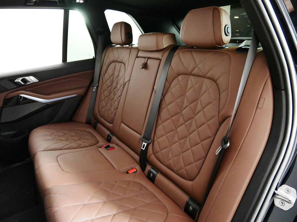 Thumbnail: 2024 BMW X5 - 27