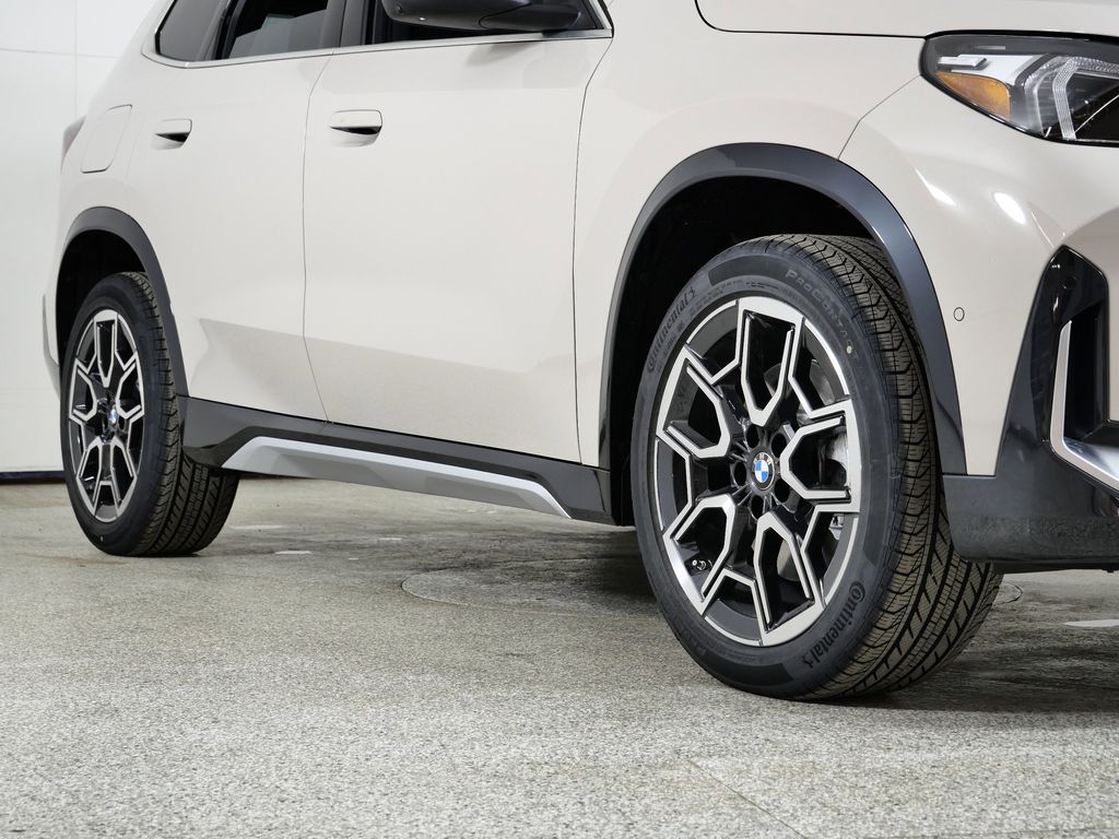 Thumbnail: 2026 BMW X1 - 3