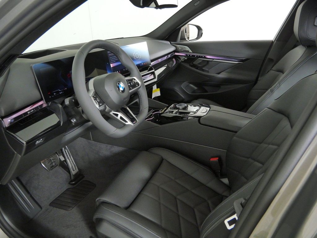 Thumbnail: 2027 BMW 5 Series - 33