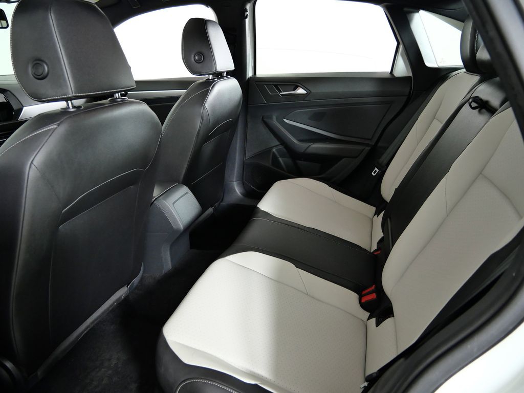 Thumbnail: 2019 Volkswagen Jetta - 28