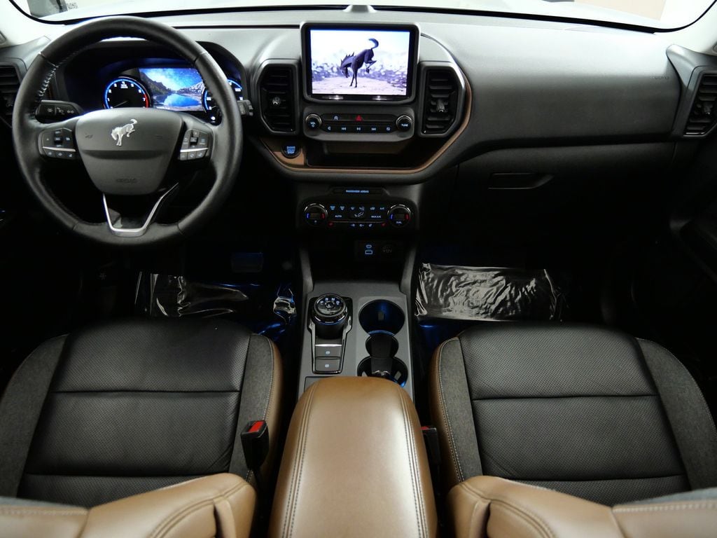 Thumbnail: 2021 Ford Bronco Sport - 6