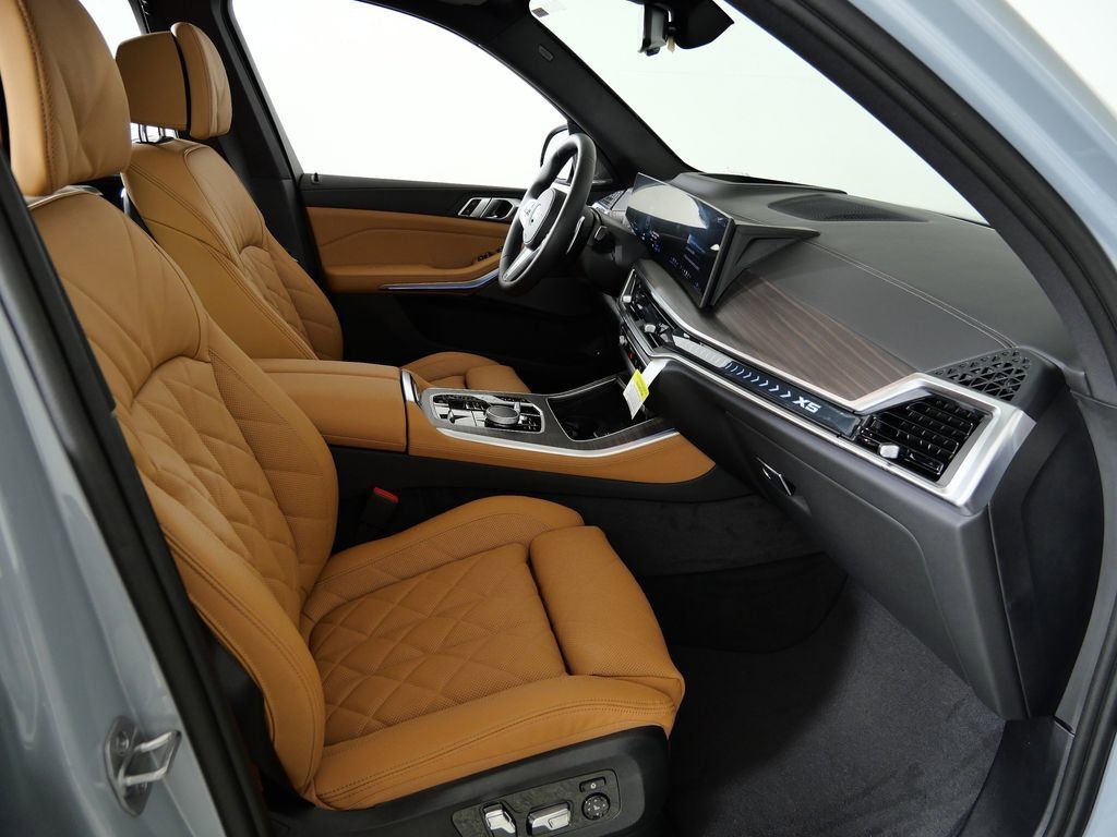 Thumbnail: 2026 BMW X5 - 22