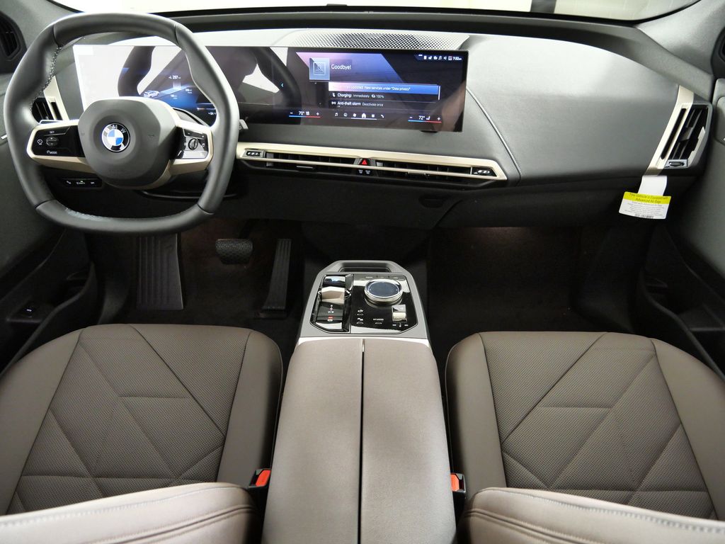 Thumbnail: 2026 BMW iX - 5