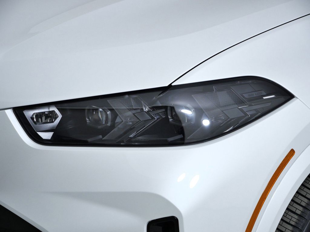 Thumbnail: 2026 BMW X5 - 3