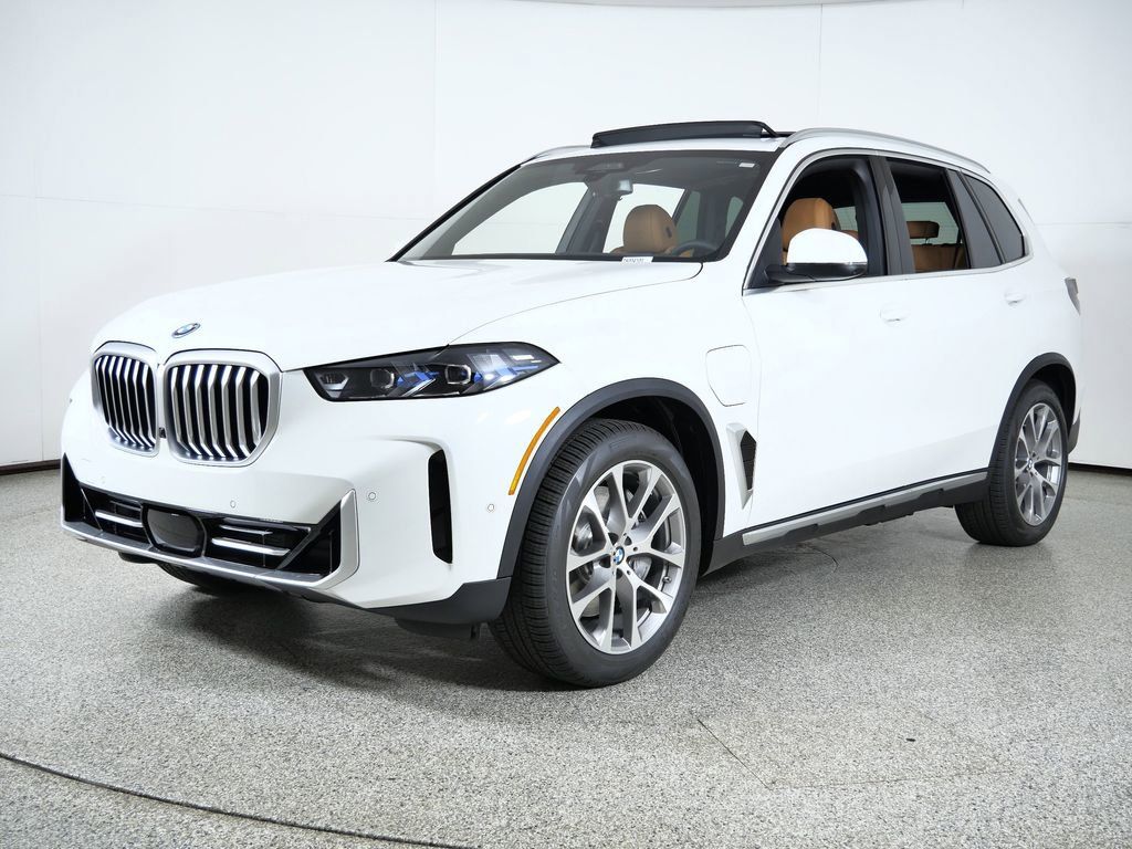 Thumbnail: 2026 BMW X5 - 1