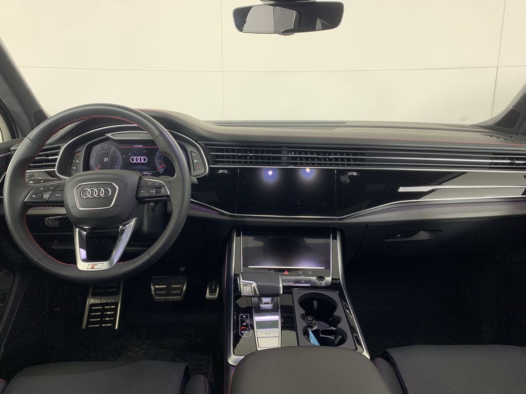 Thumbnail: 2025 Audi SQ7 - 9