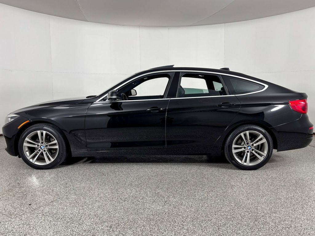 Thumbnail: 2018 BMW 3 Series - 6