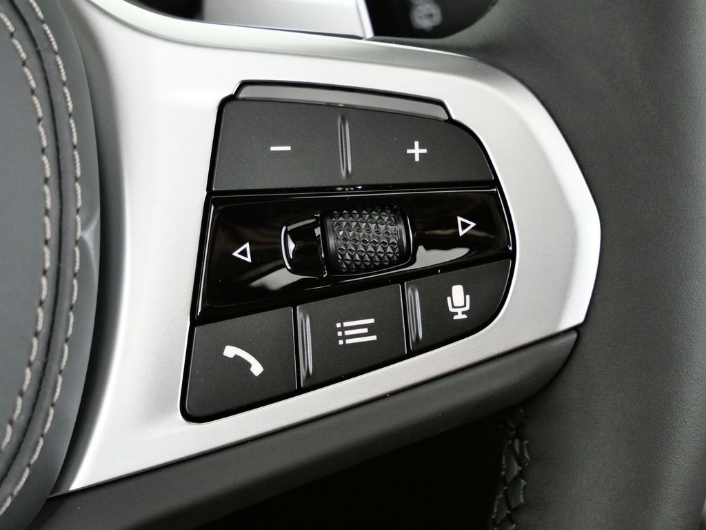 Thumbnail: 2026 BMW X5 - 42