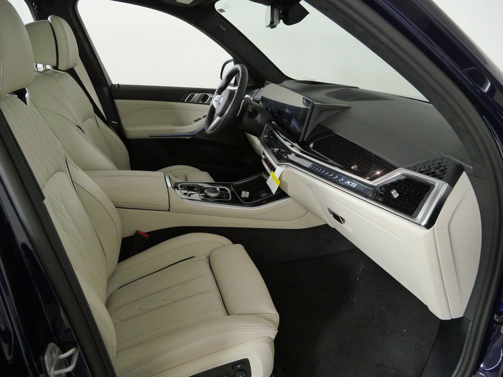 Thumbnail: 2026 BMW X5 - 20