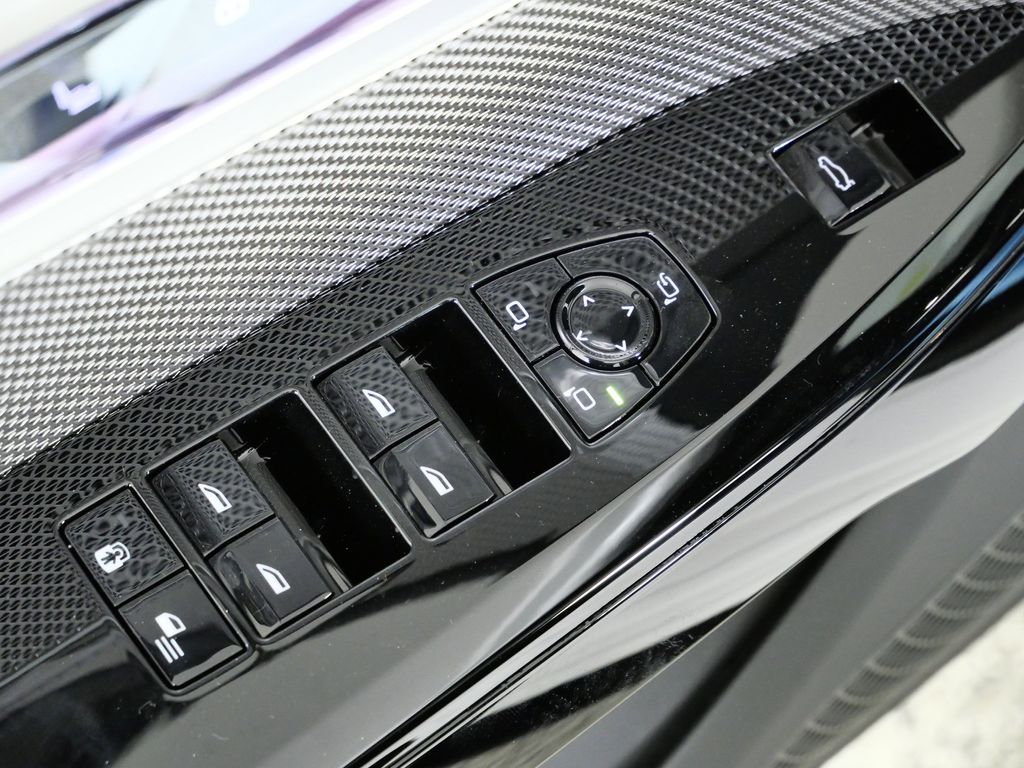 Thumbnail: 2025 BMW 7 Series - 35