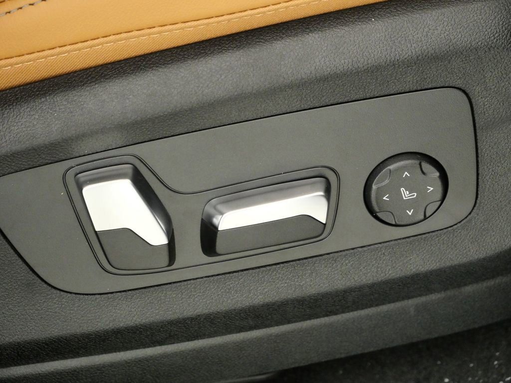 Thumbnail: 2026 BMW X5 - 23
