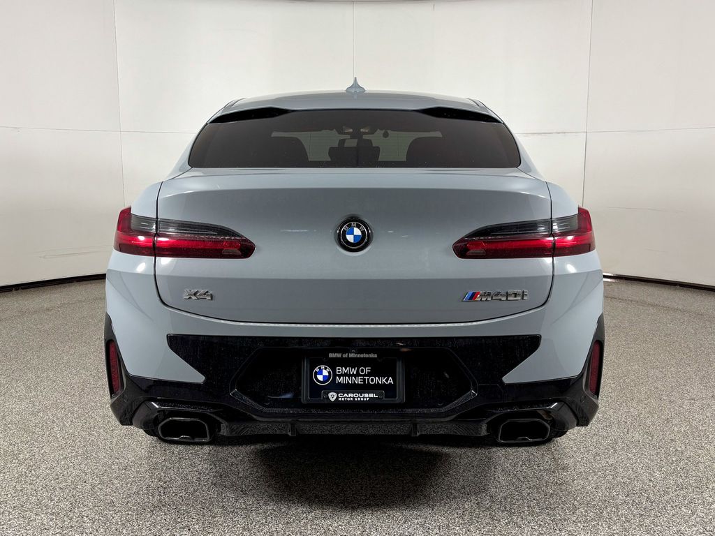 Thumbnail: 2024 BMW X4 - 8